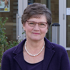 Janet Fosdick '97 '17 MAEd Headshot